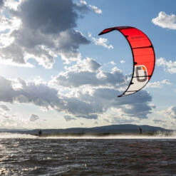 Ozone Edge V12 Freeride / Big Air / Race Kite Discounts Apply ! -Cheap Kite Surfing Store ozone edge v12 action 2